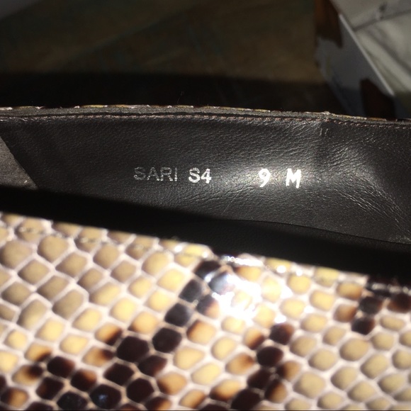 Donald J Pliner Python Heels - Picture 11 of 12